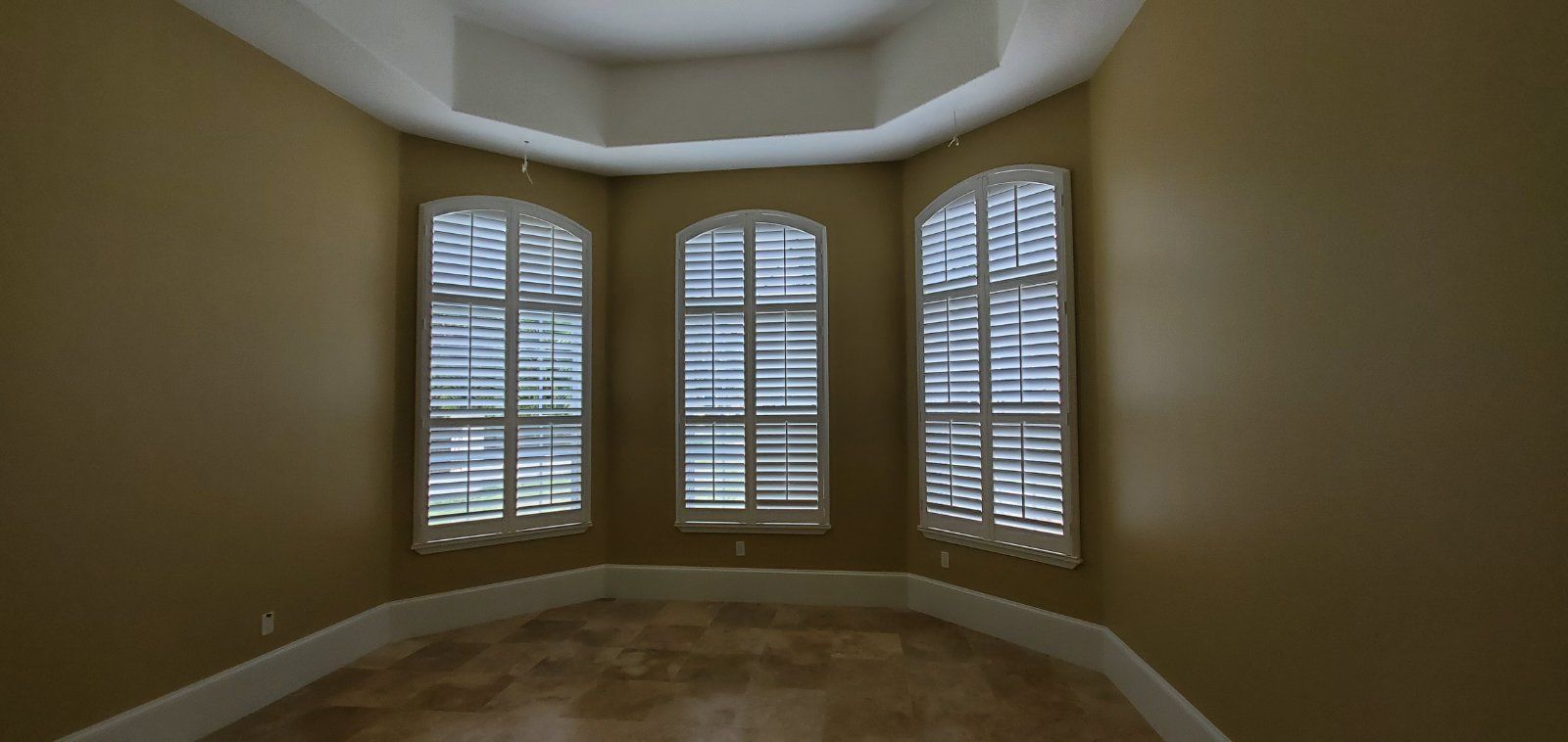 Custom plantation shutters bathroom - A&Q Custom Shutters Orlando